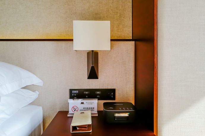 Imagen de la habitación del Hotel Mr.d Linyi. Foto 2