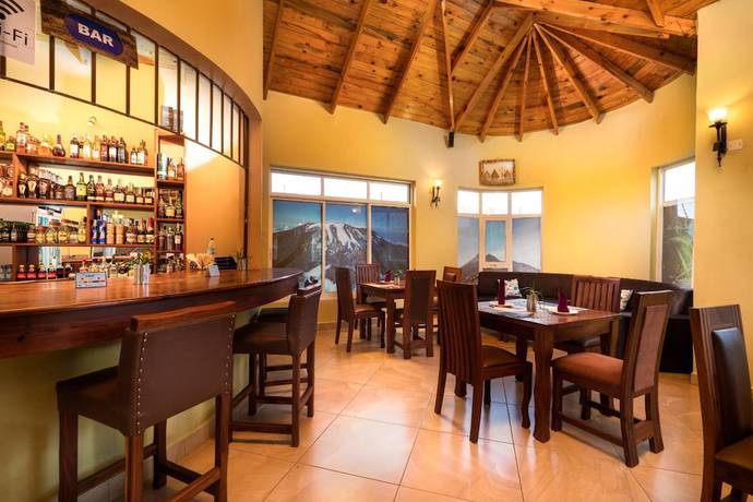 Imagen del bar/restaurante del Hotel Mrimba Palm. Foto 4