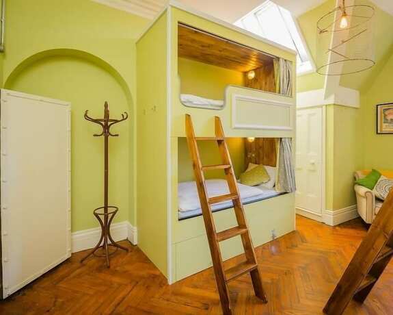 Imagen de la habitación del Hotel Mrs Potts Hostel. Foto 14