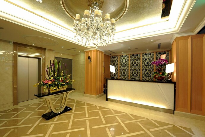 Imagen de los interiores del Hotel Mrt. Foto 29