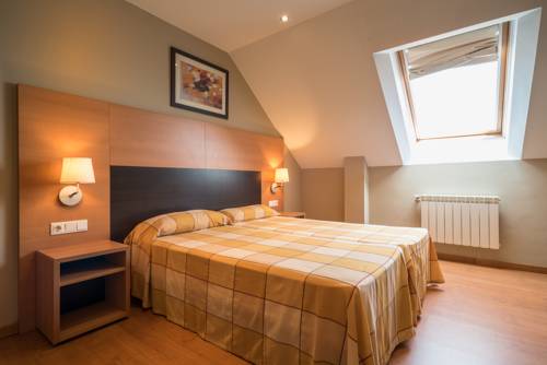 Imagen de la habitación del Hotel Ms Boiro (sampedro). Foto 8