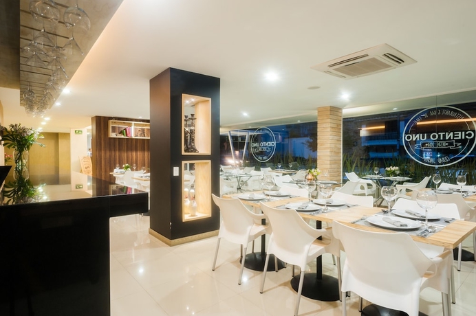 Imagen del bar/restaurante del Hotel Ms Ciudad Jardín Plus. Foto 6