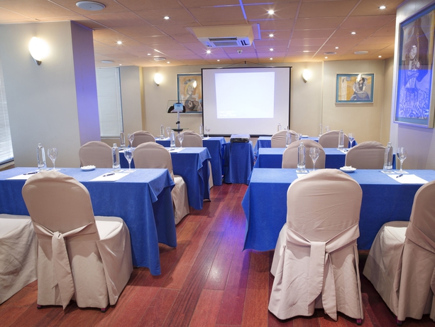 Imagen de los interiores del Hotel Ms Maestranza. Foto 15