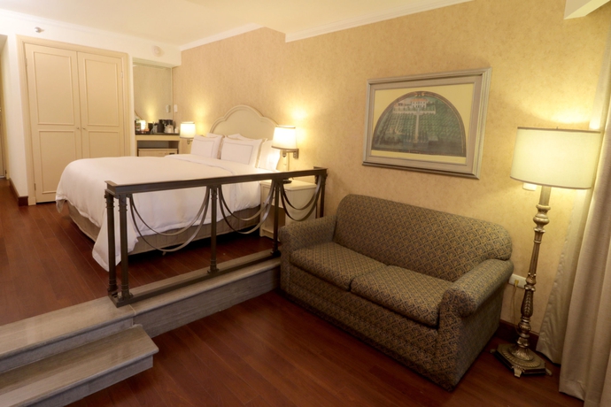 Imagen de los interiores del Hotel Ms Milenium Monterrey, Curio Collection By Hilton. Foto 9