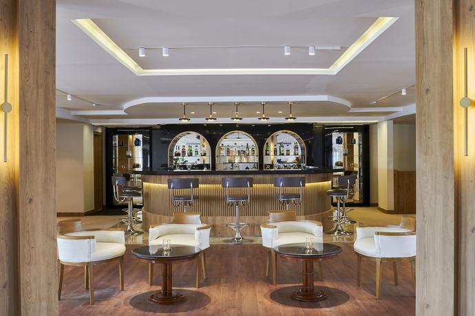 Imagen del bar/restaurante del Hotel Ms Movenpick Royal Lotus - Luxor Aswan. Foto 1