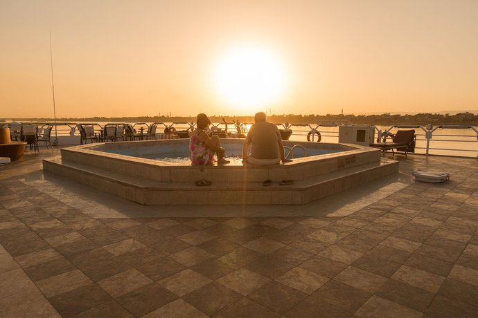Imagen de la piscina del Hotel Ms Nile Azur, Luxor-luxor 7 Nts Cruise Sat-sat. Foto 20