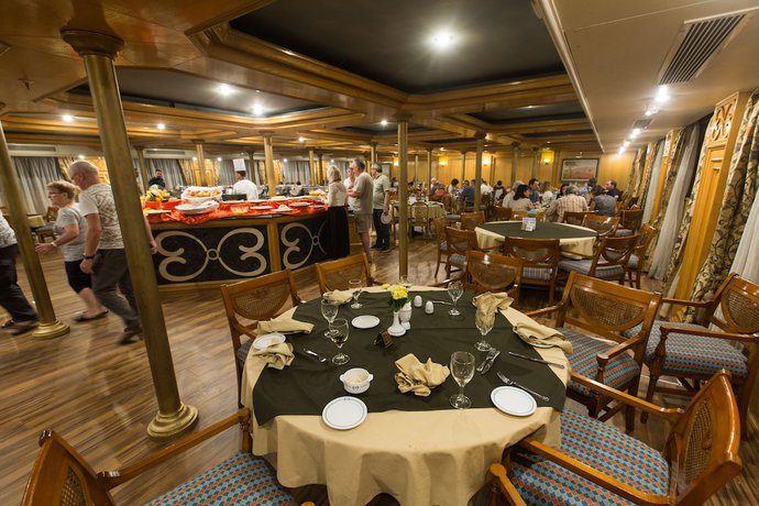Imagen del bar/restaurante del Hotel Ms Nile Azur, Luxor-luxor 7 Nts Cruise Sat-sat. Foto 6