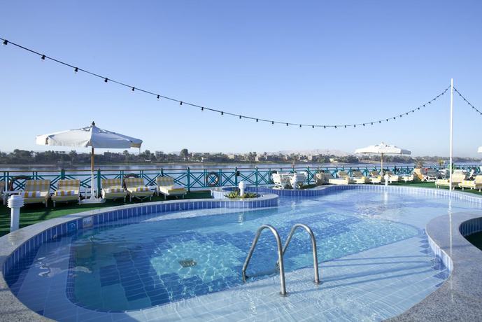 Imagen de la piscina del Hotel Ms Sonesta Moon Goddess,luxor-luxor 7 Night Cruise Sat-sat. Foto 18