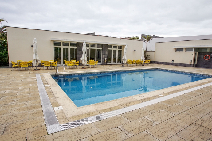 Imagen de la piscina del Hotel Ms Vila Nova. Foto 15