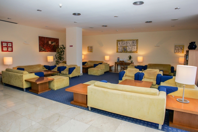 Imagen de los interiores del Hotel Ms Vila Nova. Foto 9