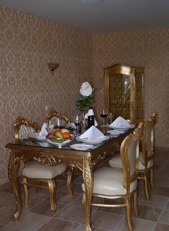 Imagen del bar/restaurante del Hotel Msr. Foto 5