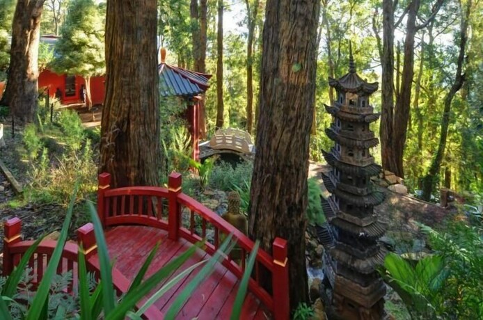 Imagen de los exteriores del Hotel Mt Dandenong Imperial Retreat. Foto 29