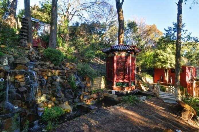 Imagen de los exteriores del Hotel Mt Dandenong Imperial Retreat. Foto 30