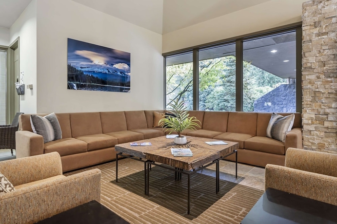 Imagen de los interiores del Hotel Mt Hood Oregon Resort, BW Premier Collection. Foto 18