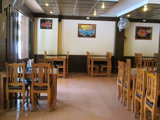 Imagen del bar/restaurante del Hotel Mt Patong. Foto 2