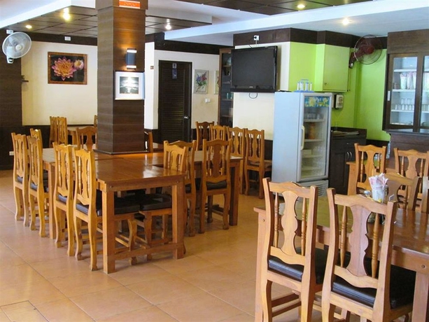 Imagen del bar/restaurante del Hotel Mt Patong. Foto 3