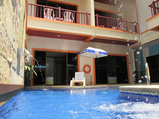 Imagen de la piscina del Hotel Mt Patong. Foto 14