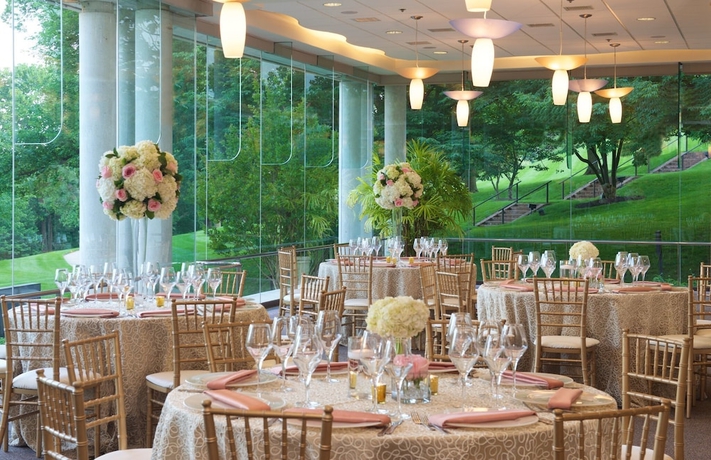 Imagen del bar/restaurante del Hotel Mt. Washington Conference Center. Foto 5