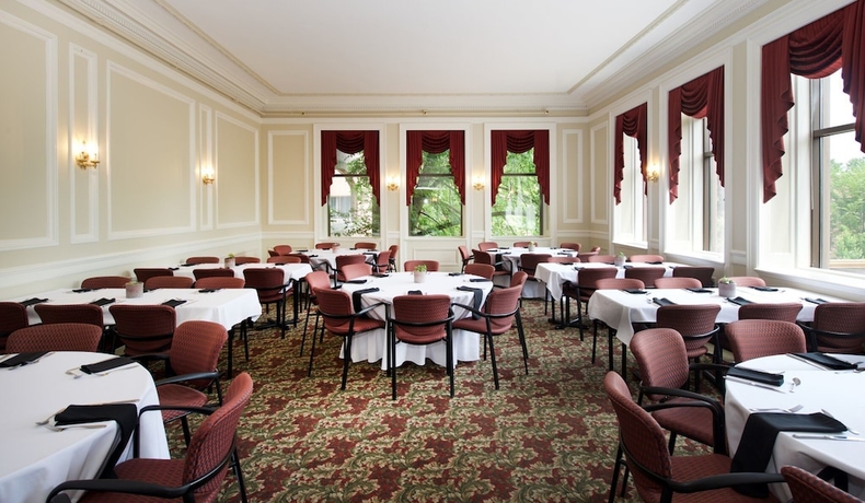 Imagen de los interiores del Hotel Mt. Washington Conference Center. Foto 19