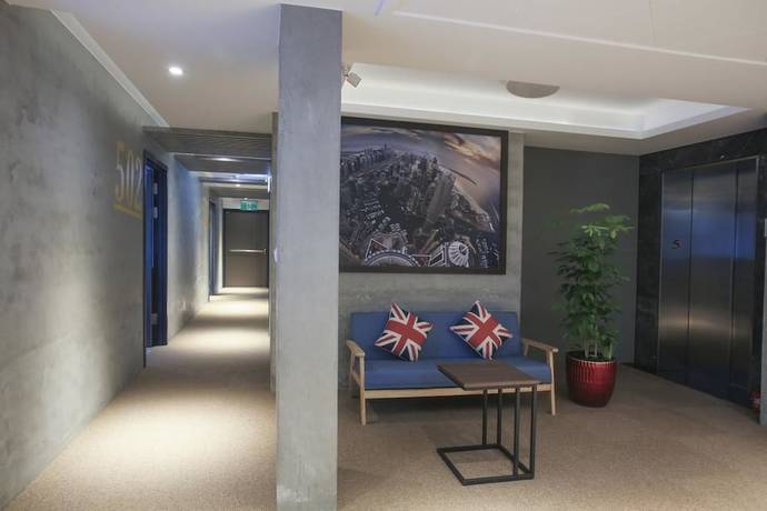 Imagen de los interiores del Hotel Mu Ku Hotel. Foto 18
