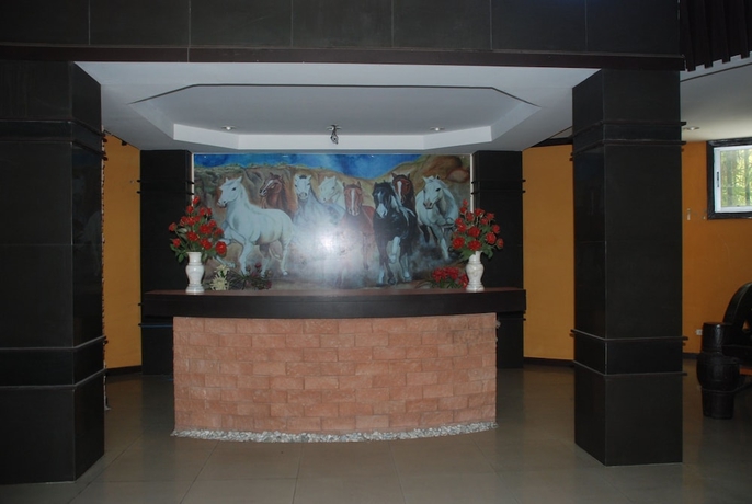 Imagen de los interiores del Hotel Muaklek Holiday. Foto 18