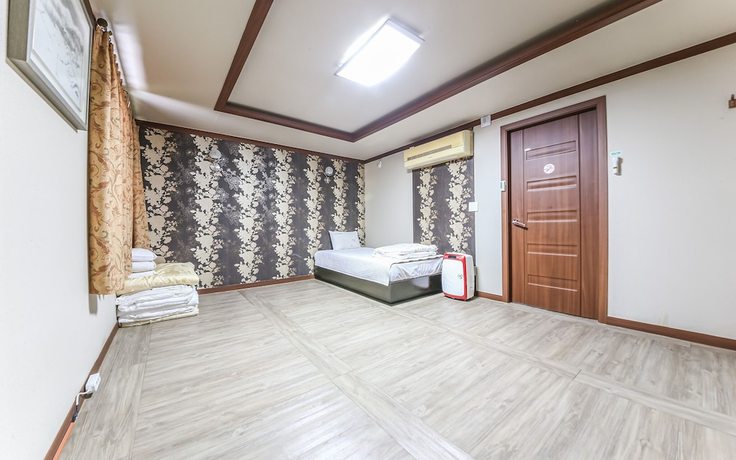 Imagen de la habitación del Hotel Muan Beach. Foto 7