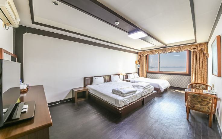 Imagen general del Hotel Muan Beach. Foto 1