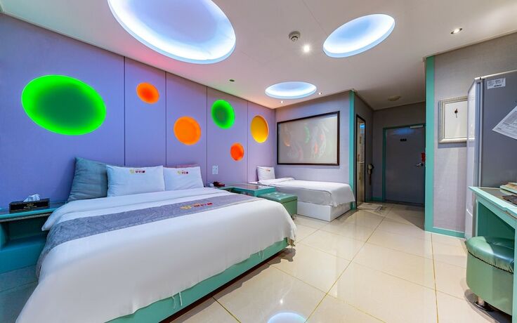 Imagen de la habitación del Hotel Muan Namak King Self Check-in Motel. Foto 16