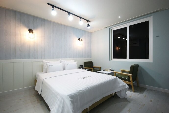 Imagen de la habitación del Hotel Muan Namak Oneul. Foto 13