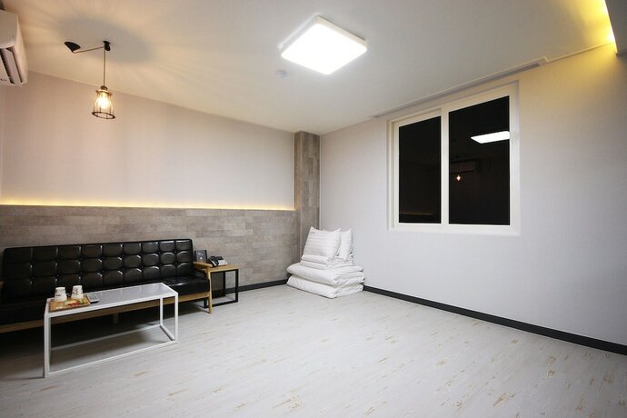Imagen de la habitación del Hotel Muan Namak Oneul. Foto 17