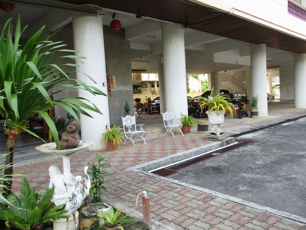 Imagen de los interiores del Hotel Muang Thong Family Suite Hat Yai. Foto 18