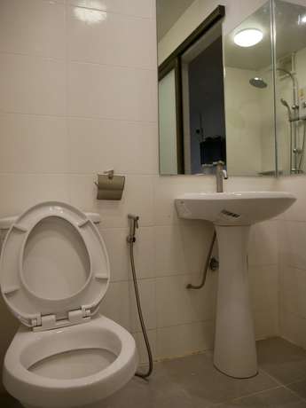 Imagen de la habitación del Hotel MuangInn. Foto 12
