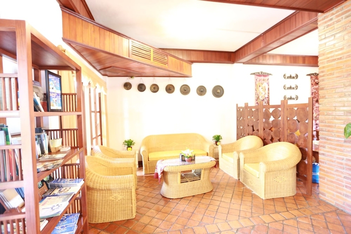 Imagen de los interiores del Hotel Muangthong. Foto 19