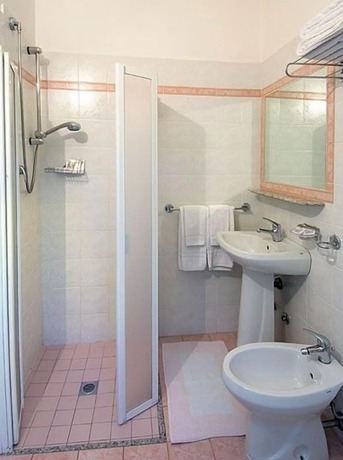 Imagen de la habitación del Hotel Muccioli. Foto 8