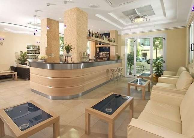 Imagen del bar/restaurante del Hotel Muccioli. Foto 2