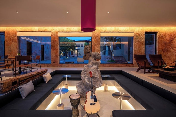 Imagen de los interiores del Hotel Mucheng Xichi Snow Mountain Art Resort. Foto 13