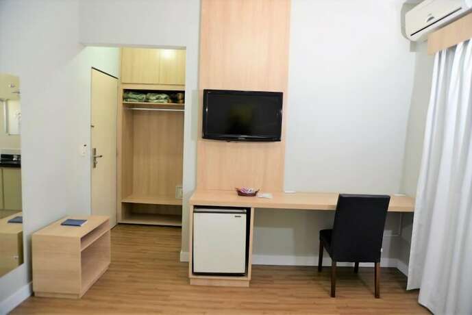 Imagen de la habitación del Hotel Muchiutt Park. Foto 20