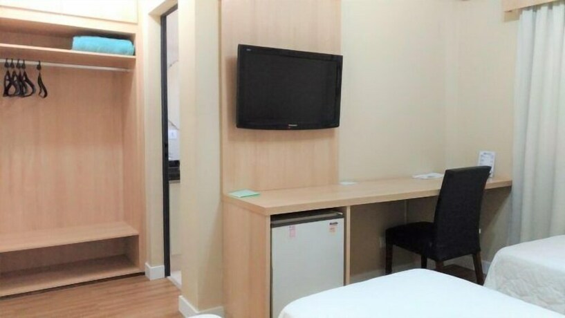 Imagen de la habitación del Hotel Muchiutt Park. Foto 27