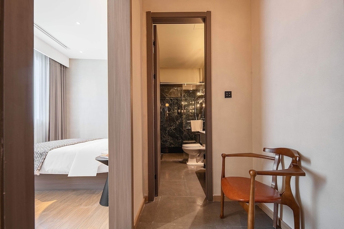 Imagen de la habitación del Hotel Mudita City. Foto 3