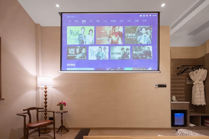 Imagen de la habitación del Hotel Mudita City. Foto 13