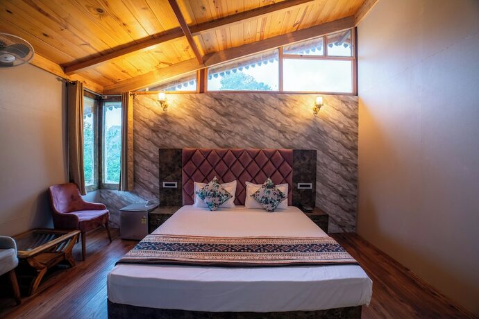 Imagen general del Hotel Mudras Grove Resort. Foto 10