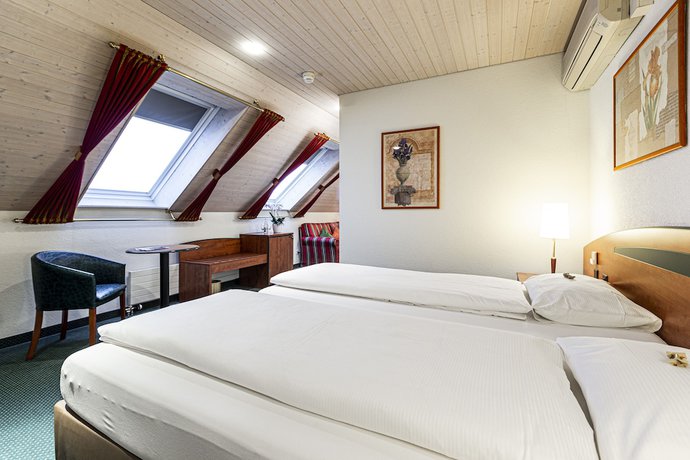 Imagen de la habitación del Hotel Muenchwilen. Foto 8