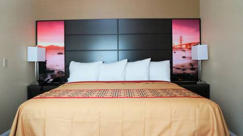 Imagen de la habitación del Hotel Muir Woods Lodge. Foto 6