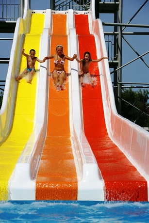 Imagen de la piscina del Hotel Mukarnas Spa and Resort. Foto 12