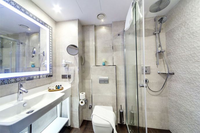 Imagen de la habitación del Hotel Mukarnas Taksim. Foto 5