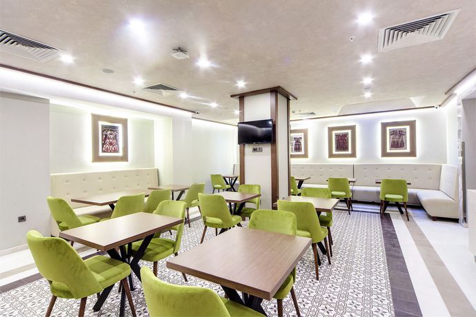 Imagen de la habitación del Hotel Mukarnas Taksim. Foto 13