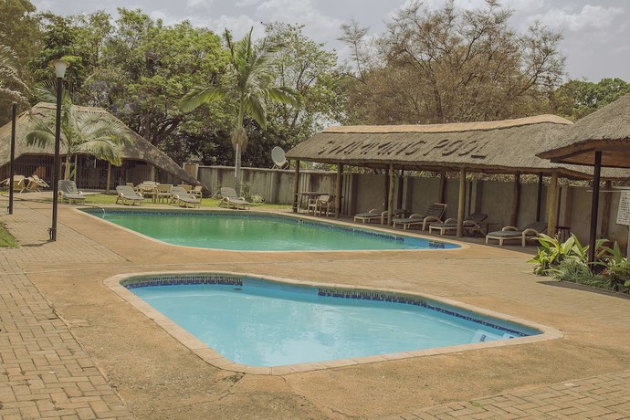 Imagen general del Hotel Mukuba. Foto 1