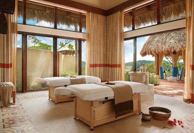 Imagen de los interiores del Hotel Mukul Beach Golf and Spa. Foto 12