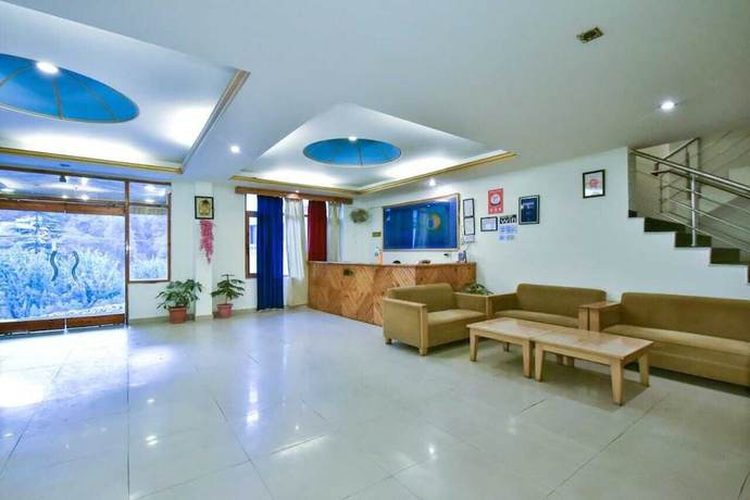 Imagen de los interiores del Hotel Mukund Palace. Foto 18