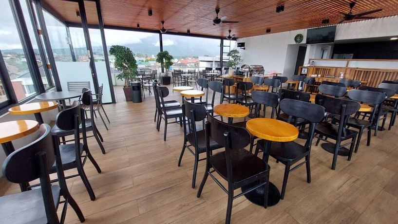 Imagen del bar/restaurante del Hotel Mulia Syariah. Foto 3